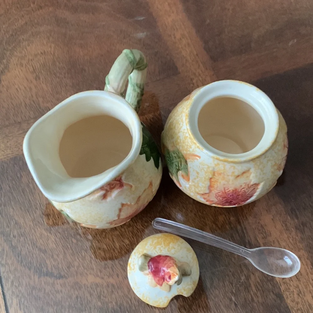 Oxford Elite Maple Leaf Creamer Pitcher & Sugar Bowl Fall Autumn Thanksgiving